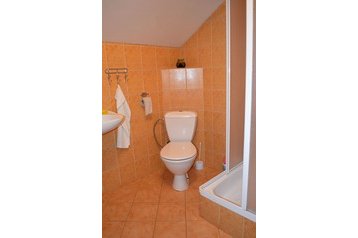 Slovaška Privát Bešeňová, Eksterier